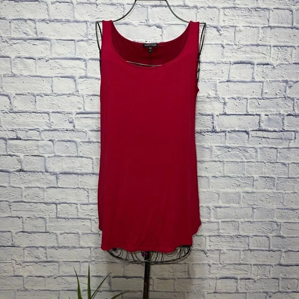 Eileen fisher red 100% silk sleeveless top